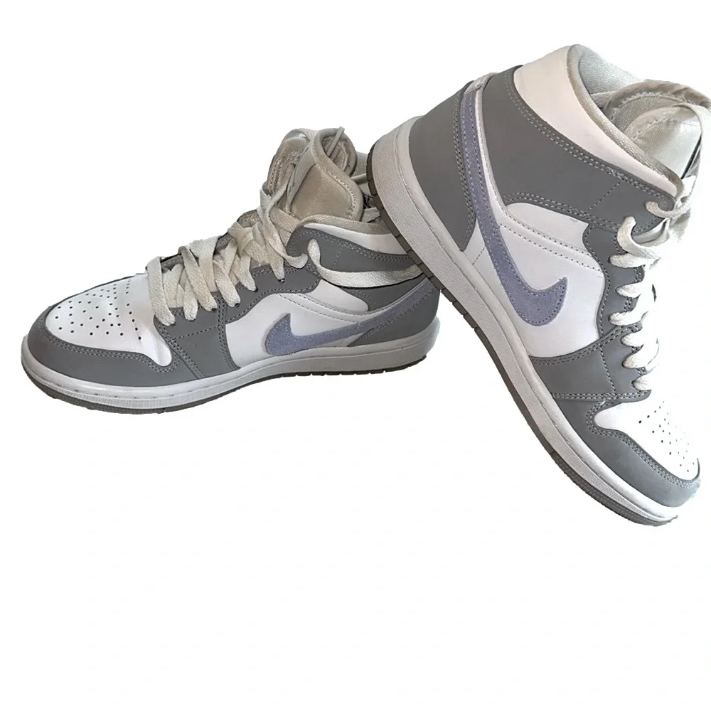 Nike Air Jordan 1 Mid Wolf Grey / Aluminum Women's sz 6
